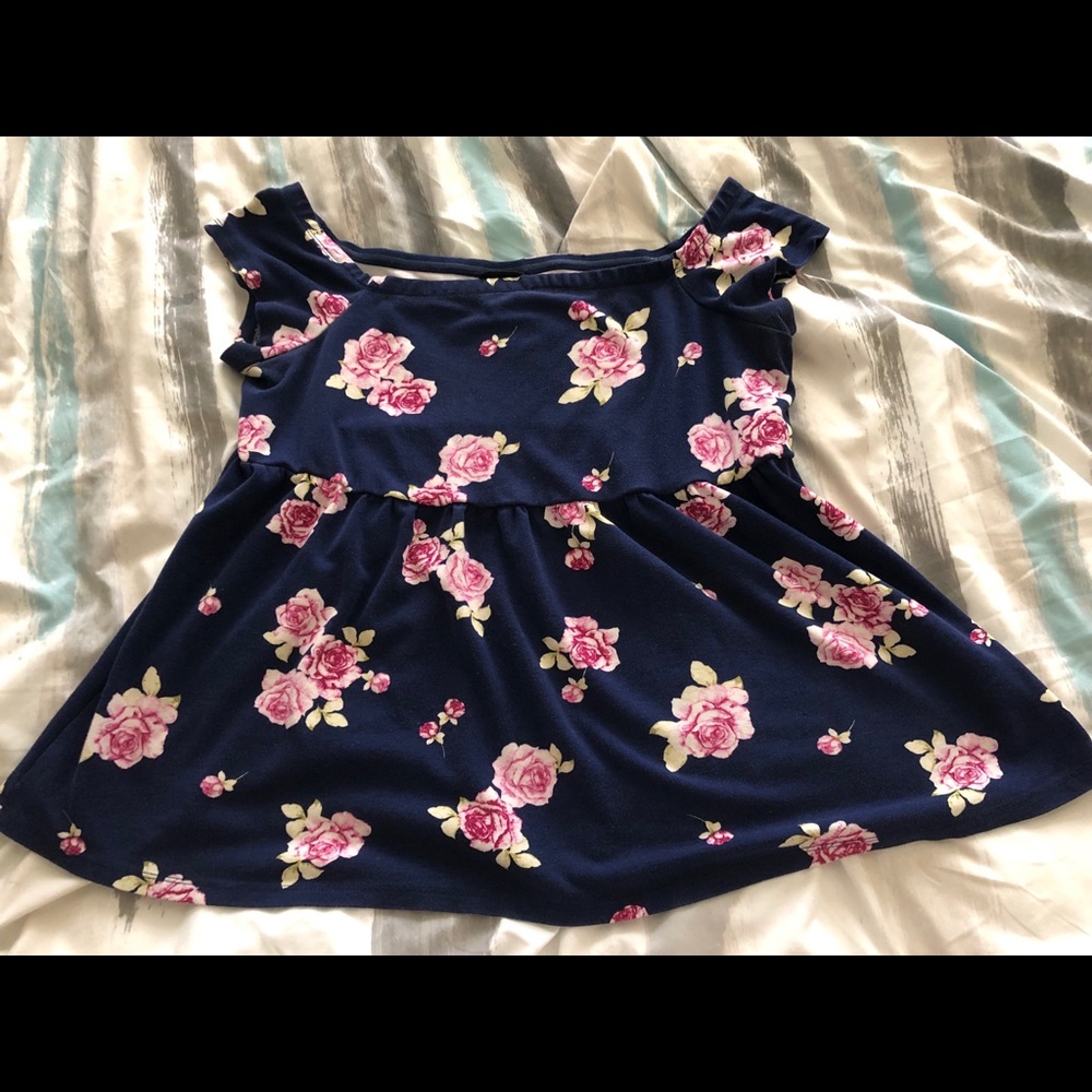 Torrid off shoulder top size 0